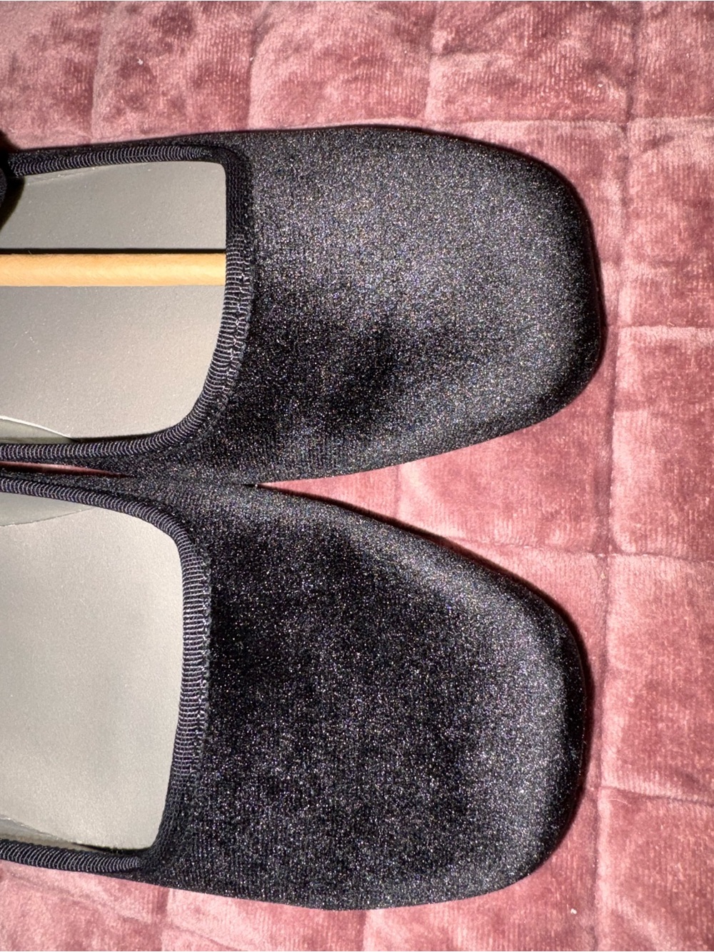 Classic Black Womens Ballet Flats - Sleek Everyday Slip-Ons